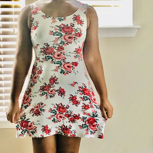 Red pink & white floral dress H&M size 4 - Picture 3 of 9